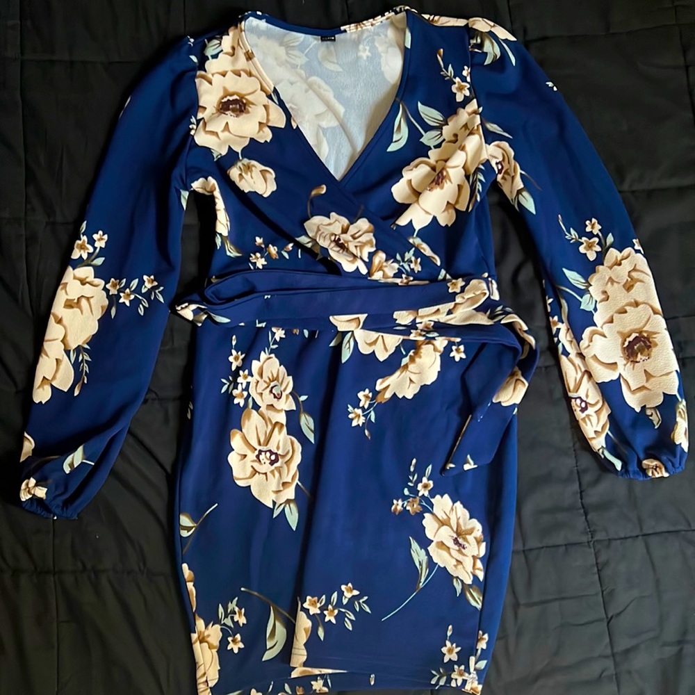 Blue Floral Formal Dress. Comes with waste tie